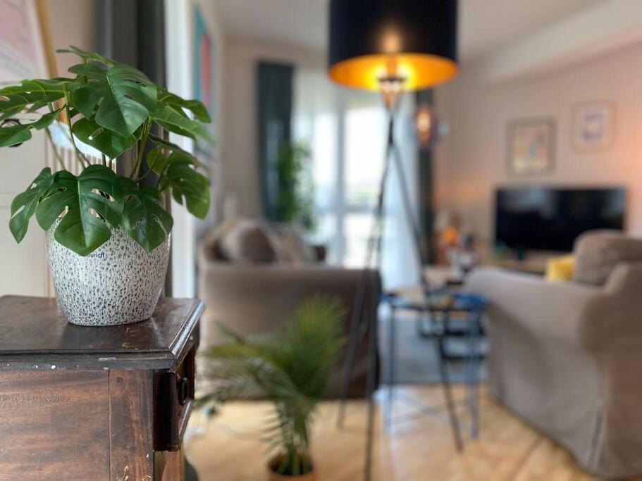 Valley Art House & Parking Bezplatny Podziemny Келце Екстериор снимка