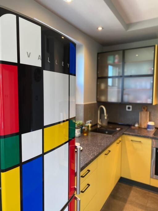 Valley Art House & Parking Bezplatny Podziemny Келце Екстериор снимка