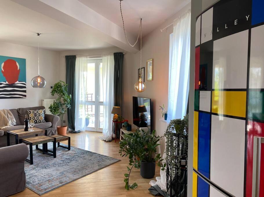 Valley Art House & Parking Bezplatny Podziemny Келце Екстериор снимка
